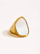 Load image into Gallery viewer, Calypso 18k Gold Natural Shell Statement Ring