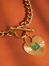 Load image into Gallery viewer, Après 18K Gold Non-Tarnish Green Heart Chain Necklace