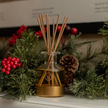 Load image into Gallery viewer, Votivo Holiday Collection Reed Diffuser | Joie De Noel