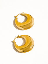 Load image into Gallery viewer, Catherine Non-Tarnish Classic Round Gold Hoop Earring