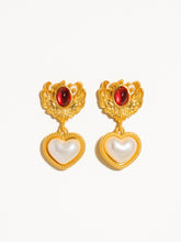 Load image into Gallery viewer, Adele 18K Gold Heart Pearl Earrings